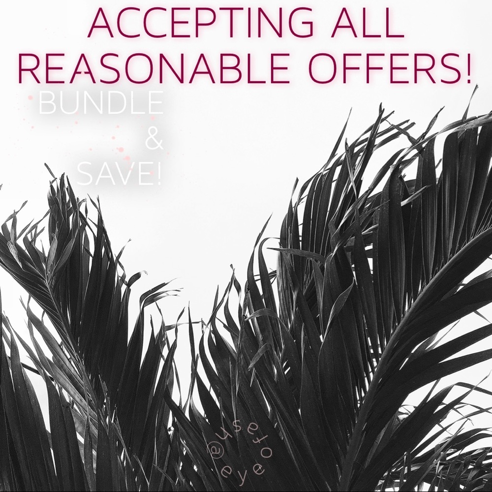 ACCEPTING ALL REASONABLE OFFERS!! 🖤